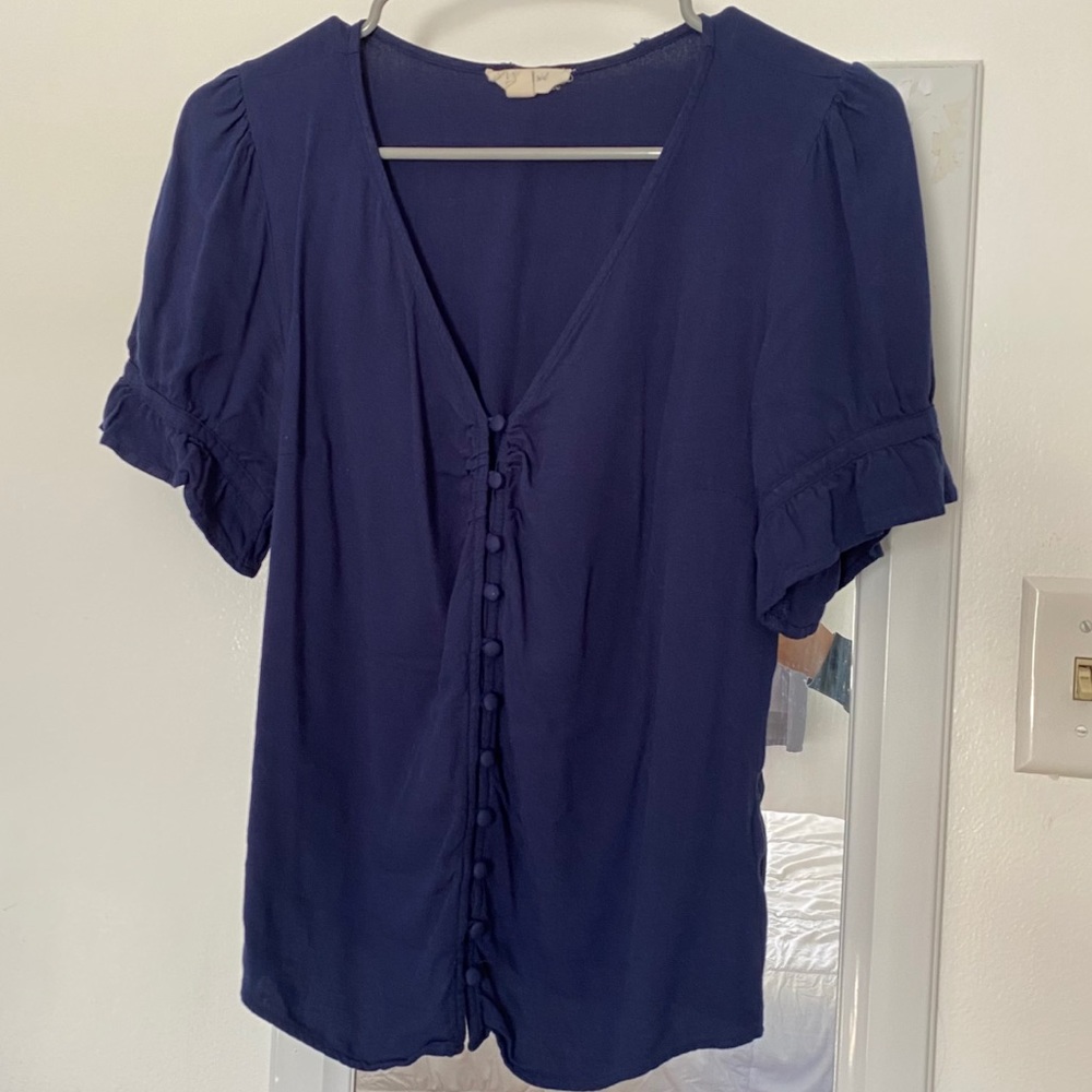 Sandy & Sid Buttoned Shortsleeved Top